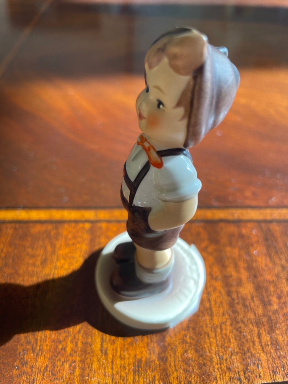 M.l.Hummel figurine “For Keeps” #630 - Picture 5 of 6